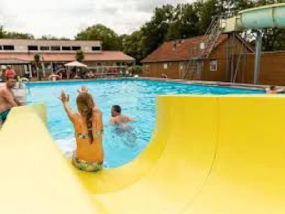 Вилла Chalet 108 Met Airco Familie Camping De Tien Heugten Schoonloo Drenthe Экстерьер фото